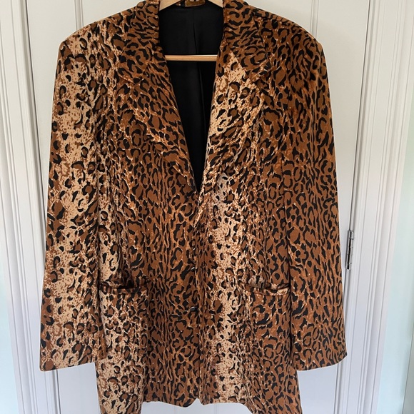 millenia Other - Millenia leopard print blazer